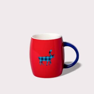 Red mug with a blue buffalo plait caribou